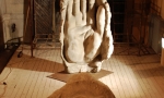 The touch of God, installation With love accessible